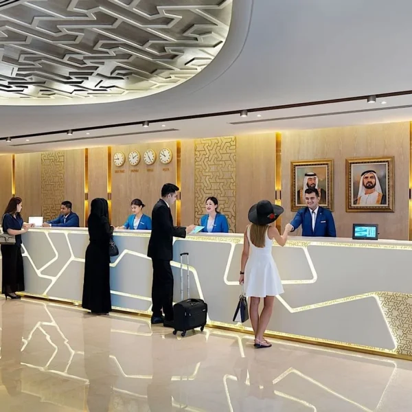 guest-in-the-lobby-3 guest-in-the-lobby-3